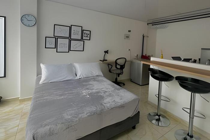 GURUS FR | Iluminado y acogedor apto para 2 cerca al Arboleda