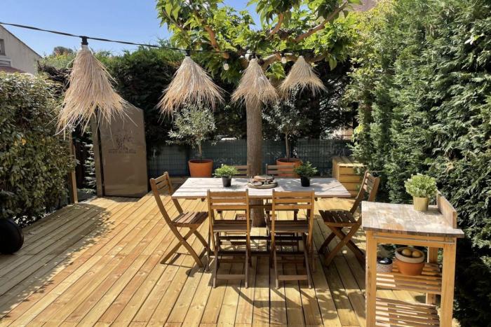 Charming Mazet ideal for families swimming pool tennis