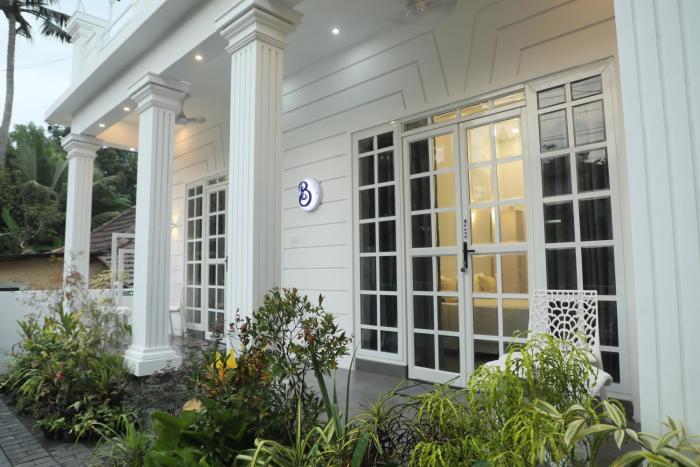 Beautiful Beach house for a peaceful stay.