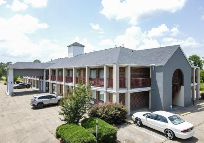Mississippi Hotel