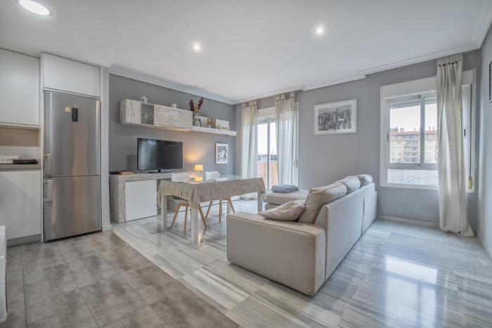 Coral & Apartment & Parking