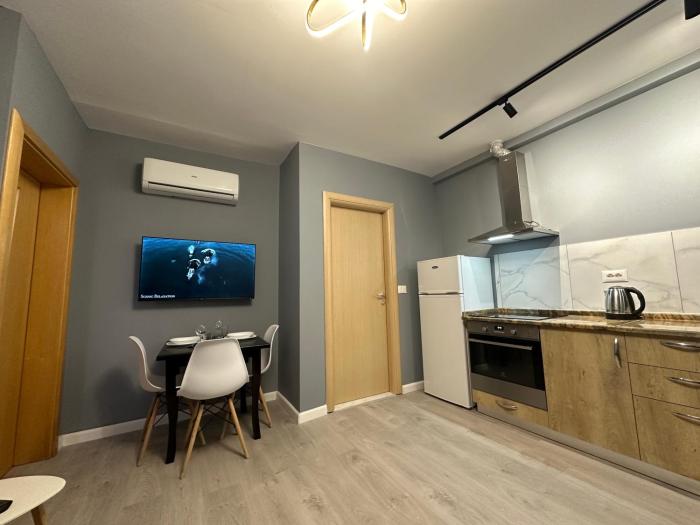 Xhimis Seaside Apartments