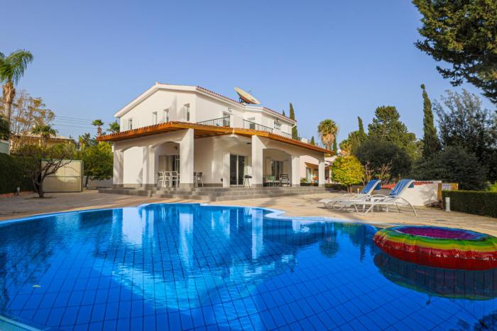 Grand Villa Baci