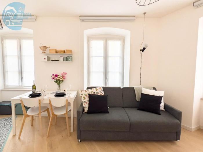 Corridoni 2B Tirabora Short Rent