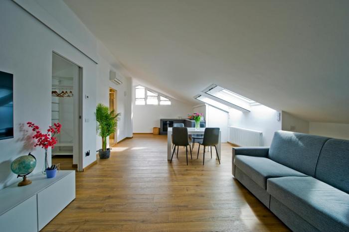 Sky View Apartment