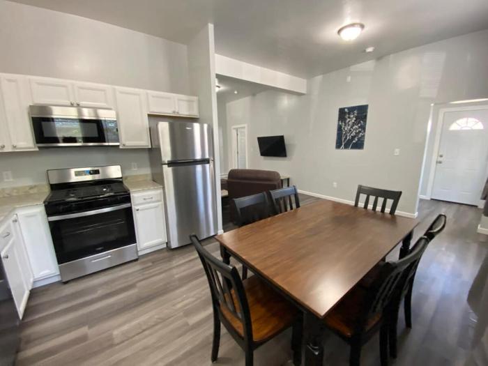 Double Play Apt 1Star Baseball Rentals