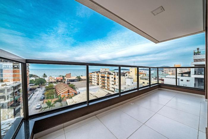 255 - Cobertura com 03 suítes e Piscina Bombas