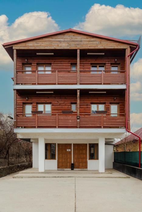 Business Transit to Therme & Airport , Free Parking