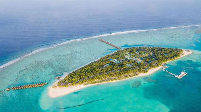 Meeru Maldives Resort Island