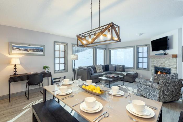 Etta Place 111 condo