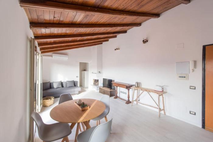 San Peters - Cosy Renovated Penthouse