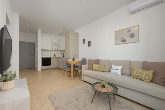 Apartments Wola with Parking in Warsaw City Center by Renters