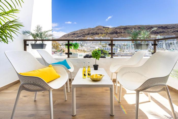 Casa LOLA - Renovated Apt close to Center and Beach