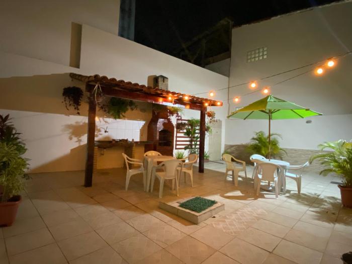 Casa praia do Forte atrás da feirinha