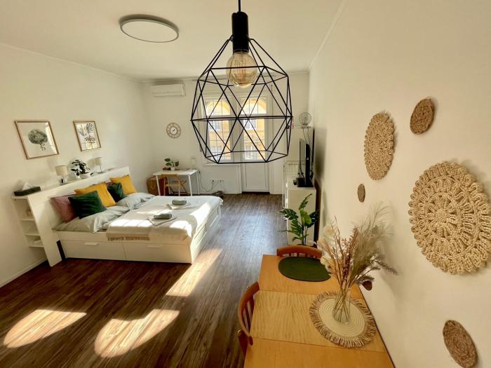 Studio27 - Apartment with balcony at the Buda castle