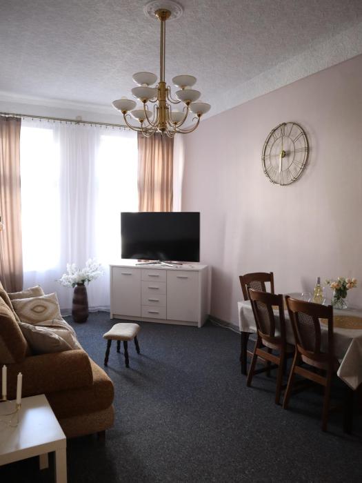 555 Flat - 55 m² mieszkanie, 5 min - Dworzec Główny