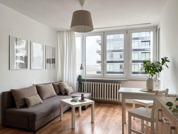 Tangerine Apartment City Center