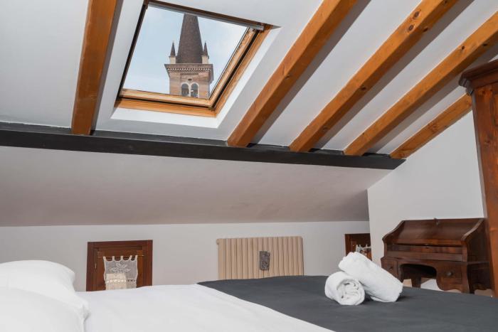 Veronetta Mini Attic