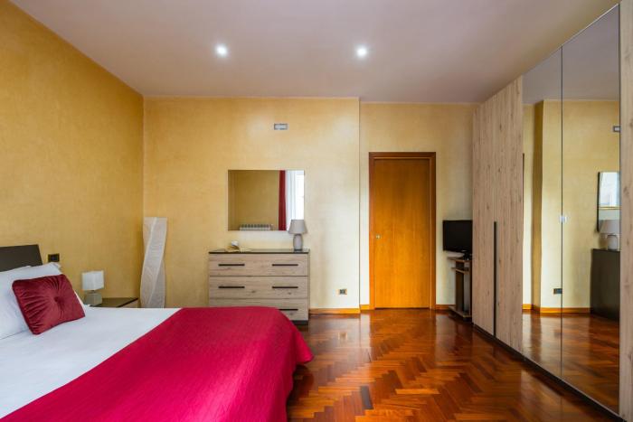 Yellow City Apartment by Wonderful Italy