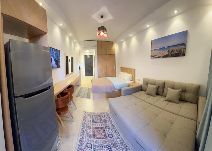 FLORENZA Home and Holiday