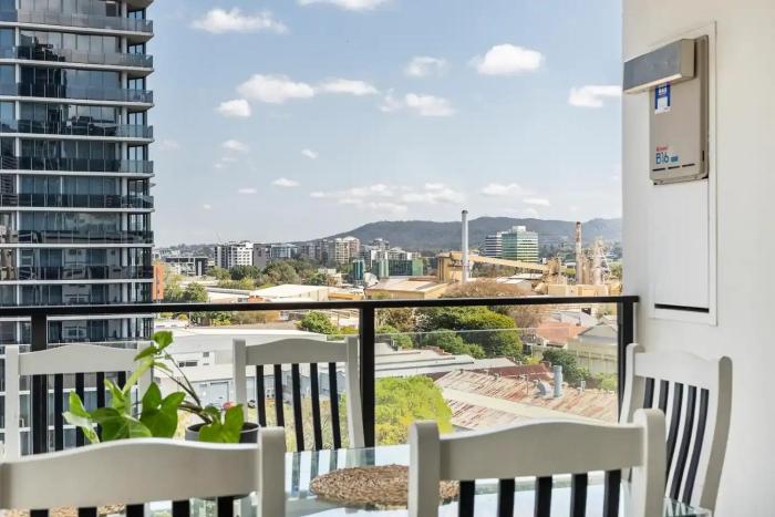 CBD Stylish 1bed1bath Modern Apartment w Parking M4