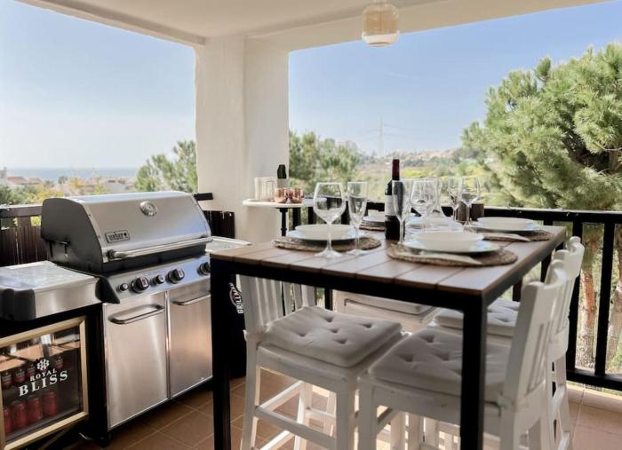 Luminoso hogar para familias- terraza, vistas al mar, plaza de parking - 7P