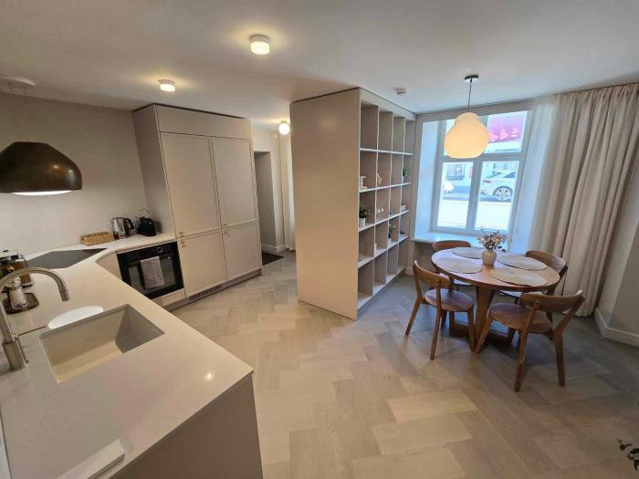 Augusta Christina, Güldenstubbe Residences