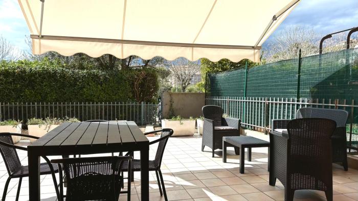 S044 - Sirolo, delizioso trilocale con giardino