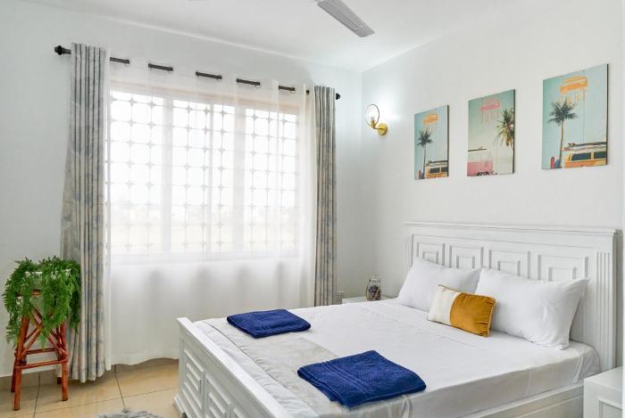 Nyali 1 BR Apt, 43 inch Smart TV, Hot shower- Gold House