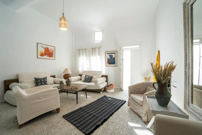 Astra House by Mykonos Mood