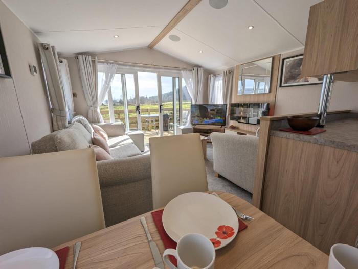 The Manor Sea View 8