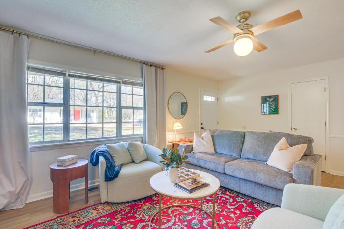 Oxford Getaway Walk to Oxford Square!