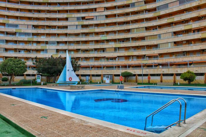 Calpe apartamento nuevo 1a línea playa piscina