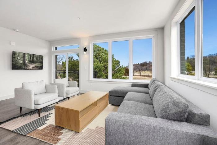 Long Shadow-MTB Oasis