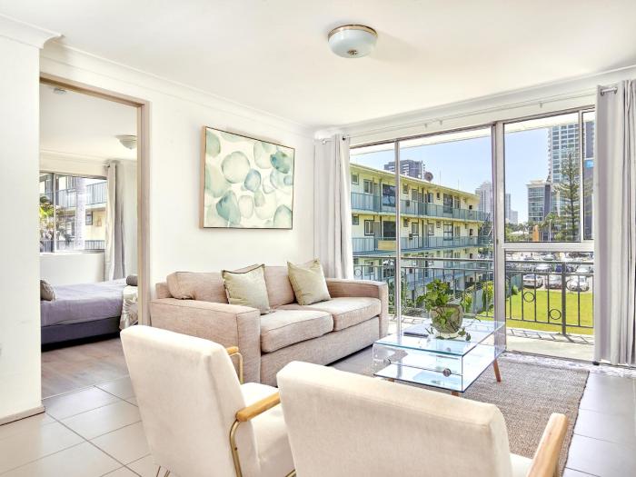 Affordable Accommodation in the Heart of Surfers Paradise
