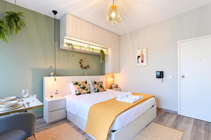 Julio Dinis Porto Secret Retreat - by Guest SPA