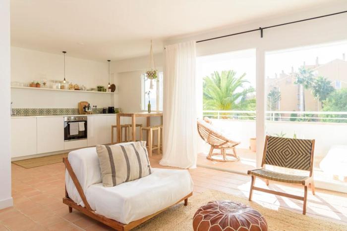 Uniek 4p. appartement 75 meter van het strand in Javea