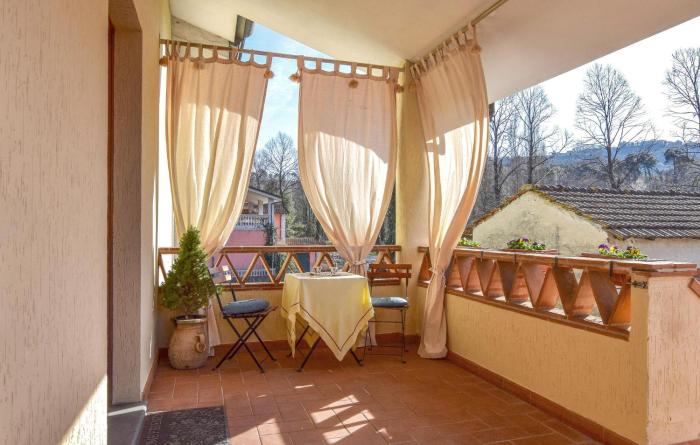 Lovely Home In Camaiore With Wifi