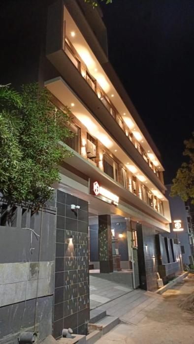 M S RESIDENCY