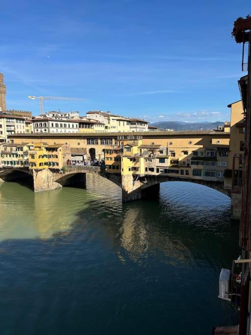 Ponte Vecchio View Apartment by FlorenceHospitality com