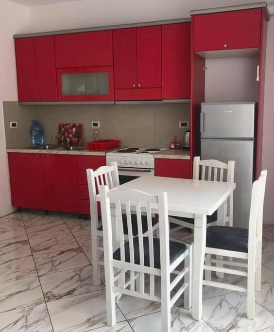 Ample Comfort in Quiet Area