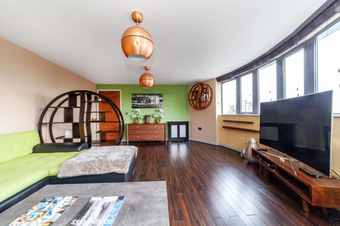 Magnificent 2 BR flat, Caledonian Road