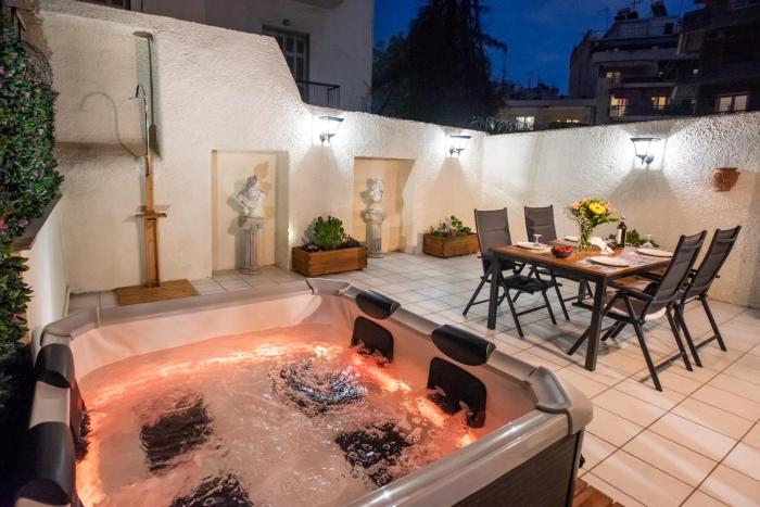 KG Acropolis Escape Spa Apartment