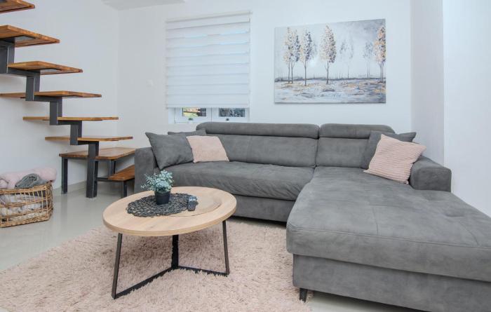 Nice Home In Debeljak With Wi-Fi