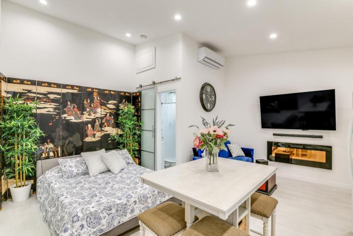 9 Mi to Dodger Stadium! East LA Studio with Patio