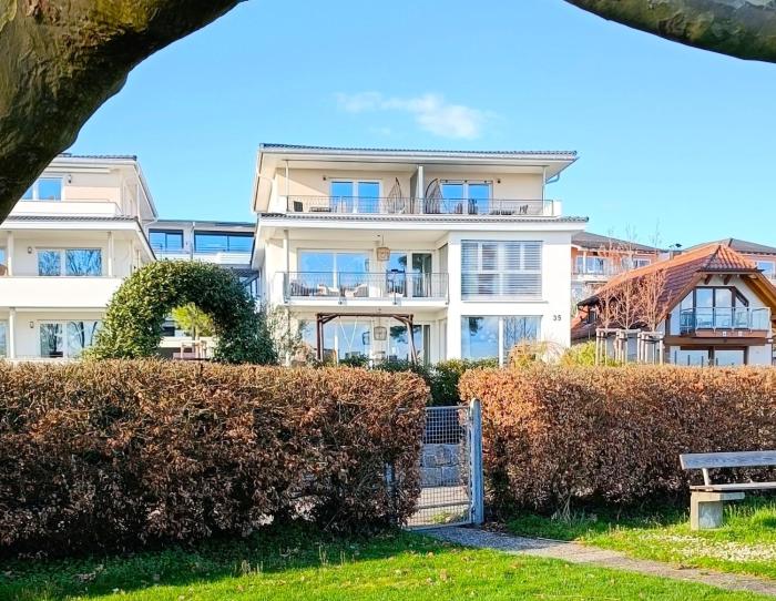 MAISON AMAND - Am See mit Privatstrand