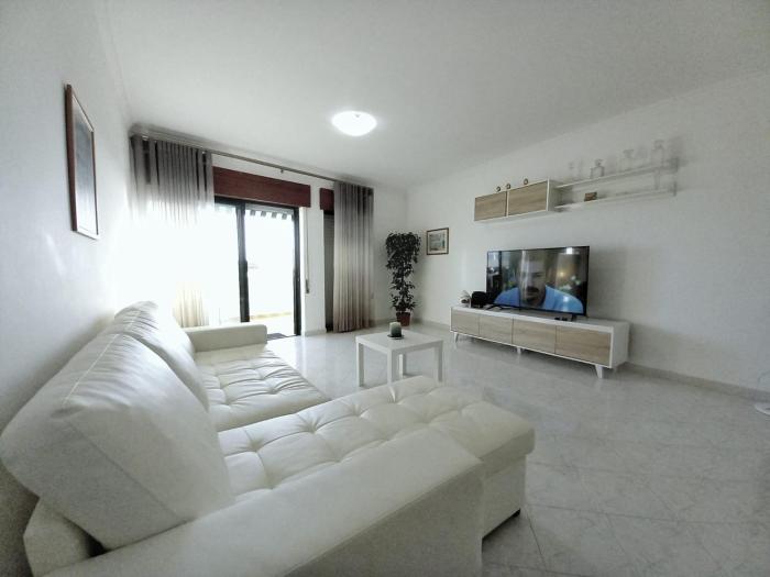 Beachfront flat with pool