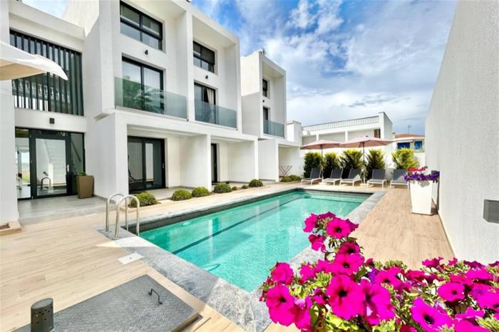 White Lion Apartment Kallithea 1