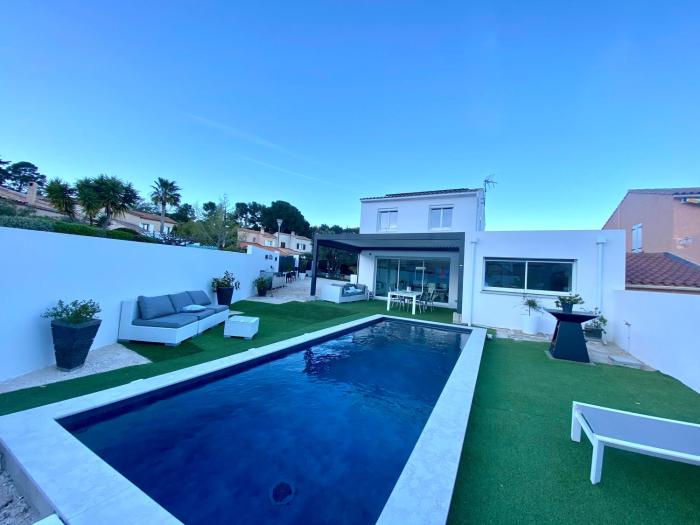 VILLA LAURANA HYERES 6 personnes Piscine chauffée