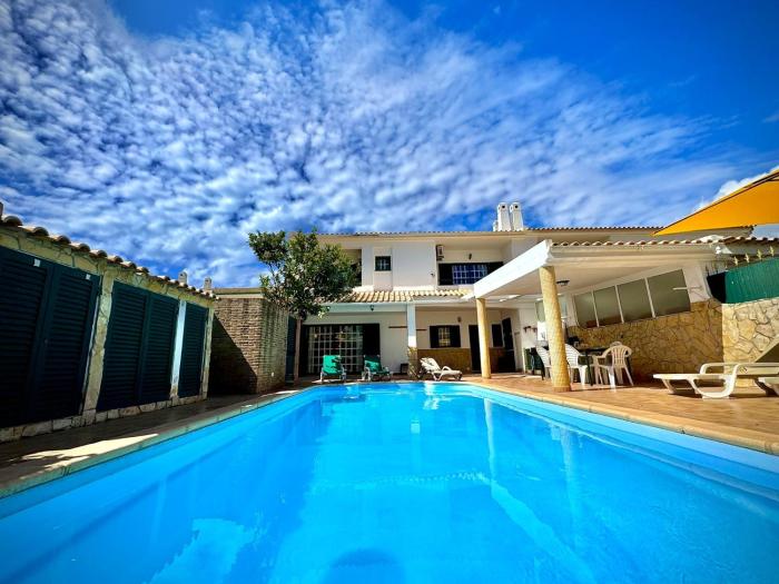 Albufeira Summer Villa 1 With Pool by Homing